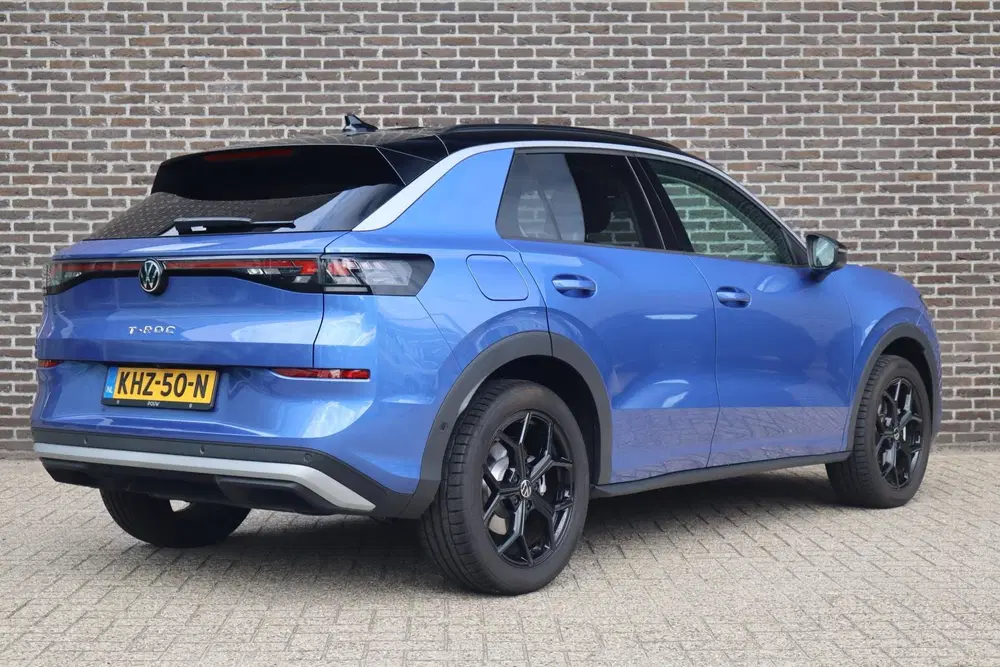 Volkswagen T-Roc 1.5 eTSI 116pk DSG Life First Edition uit 2026, foto 2
