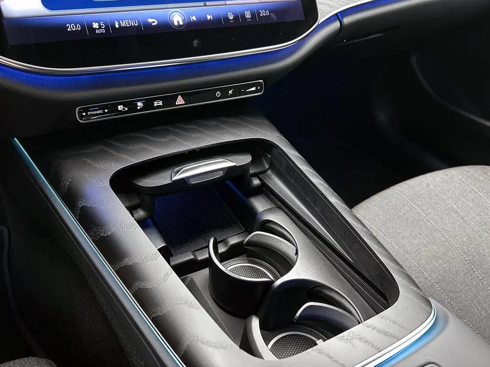 Mercedes-Benz E-Klasse 300 e Luxury Line uit 2023, foto 11