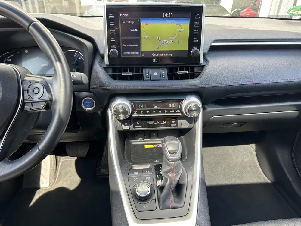 Toyota RAV 4 2.5 Plug-in Hybrid AWD Bi-Tone Plus uit 2022, foto 12