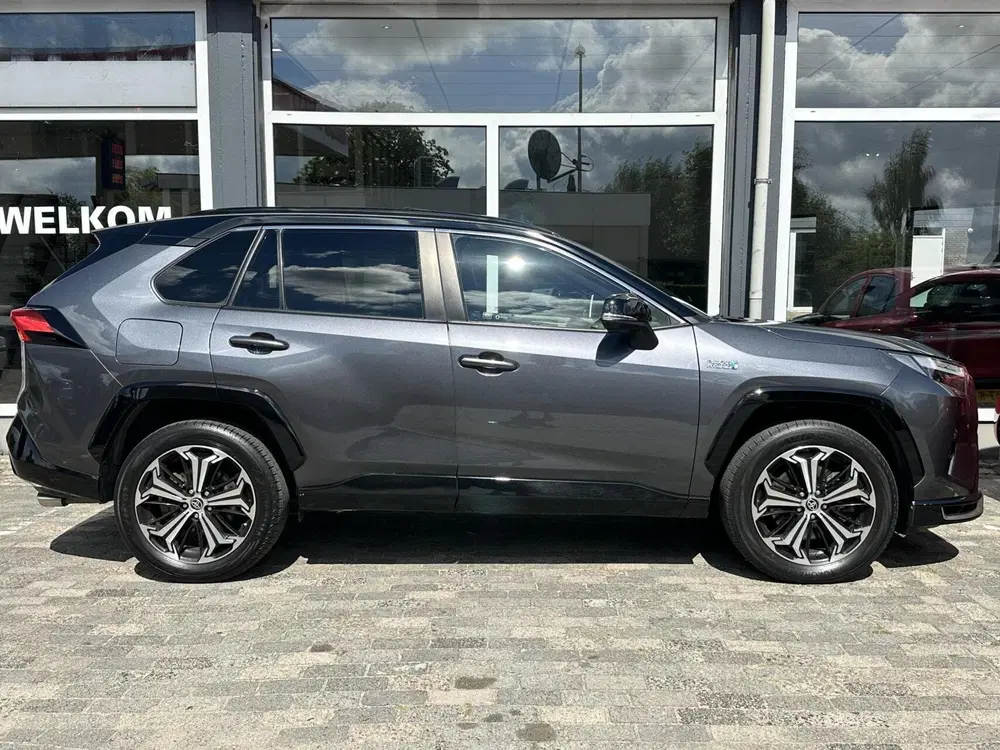 Toyota RAV 4 2.5 Plug-in Hybrid AWD Bi-Tone Plus uit 2022, foto 6