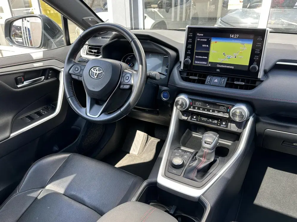 Toyota RAV 4 2.5 Plug-in Hybrid AWD Bi-Tone Plus uit 2022, foto 8
