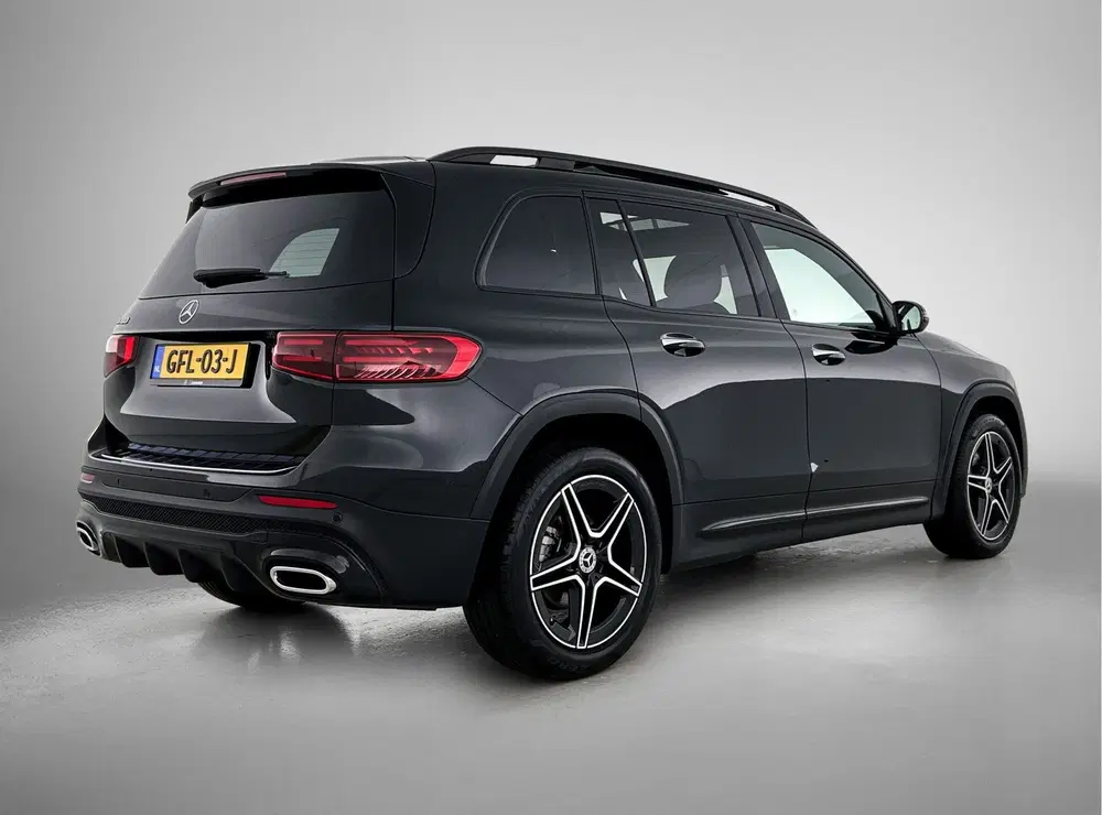 Mercedes-Benz GLB 180 AMG Line AMG Line uit 2024, foto 2