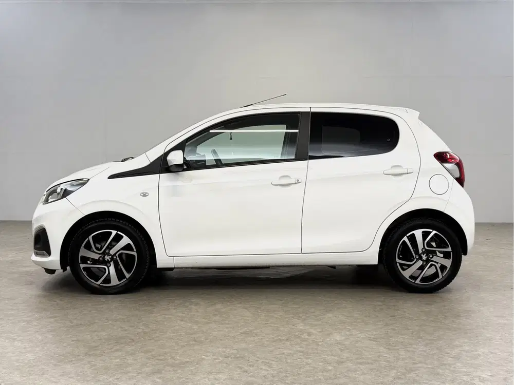 Peugeot 108 1.0 e-VTi Allure uit 2022, foto 11