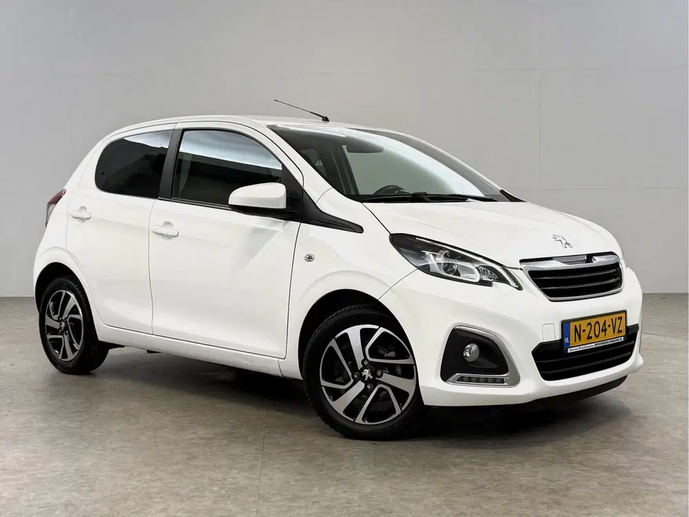 Peugeot 108 1.0 e-VTi Allure uit 2022, foto 6