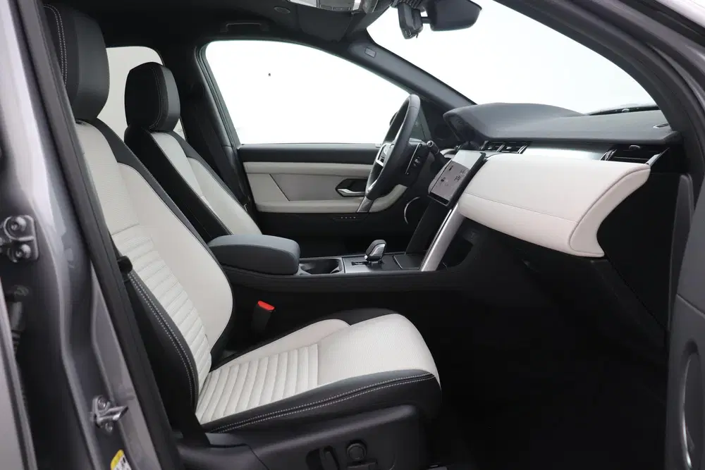 Land Rover Discovery Sport P270e Dynamic SE uit 2025, foto 5