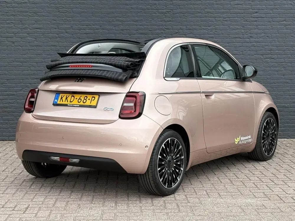 Fiat 500e C La Prima 42 kWh WLTP 320km Range uit 2026, foto 5