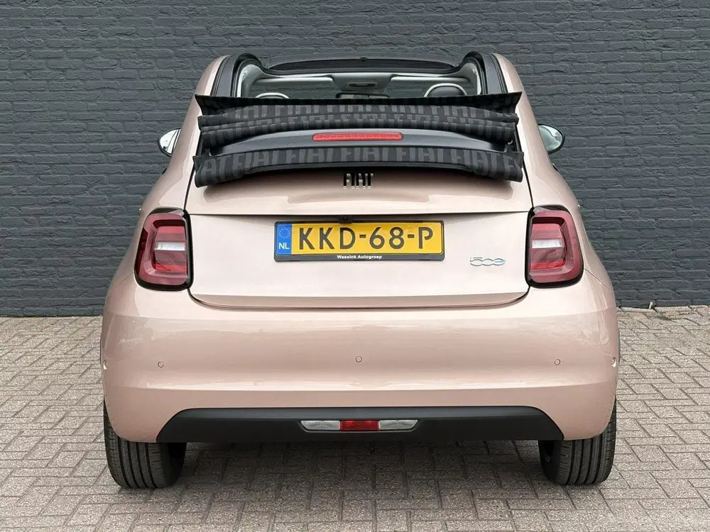 Fiat 500e C La Prima 42 kWh WLTP 320km Range uit 2026, foto 6