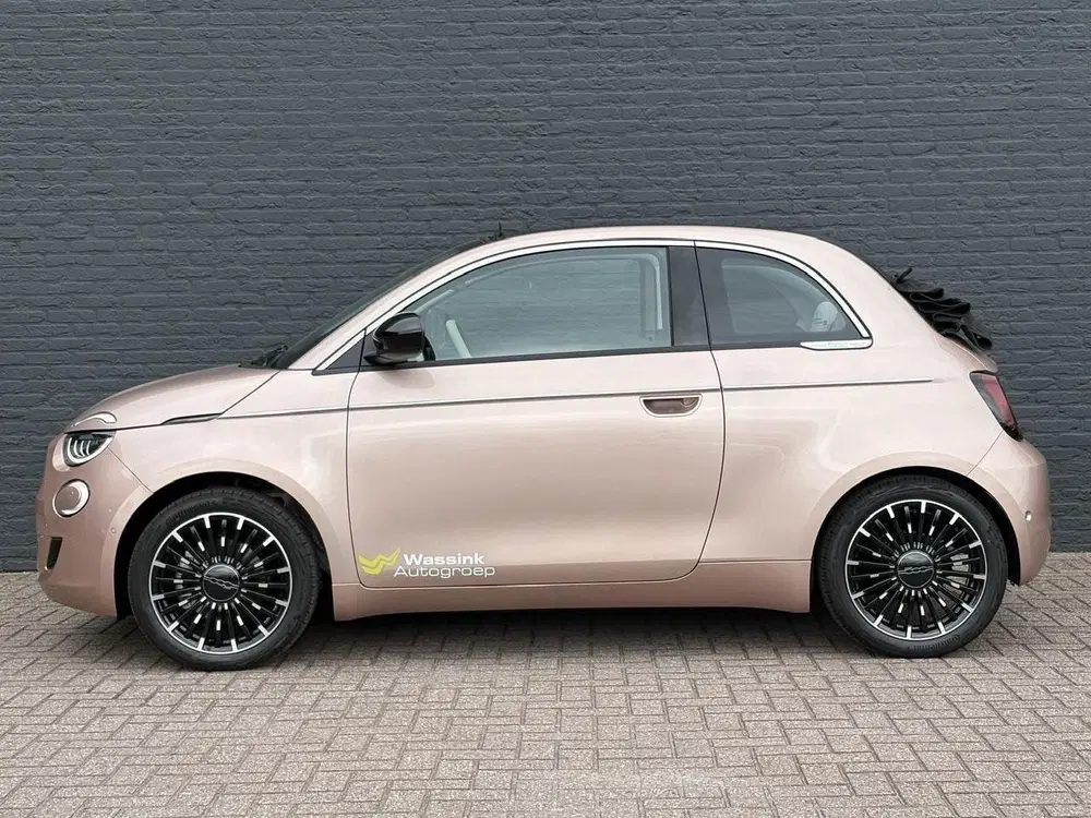 Fiat 500e C La Prima 42 kWh WLTP 320km Range uit 2026, foto 9