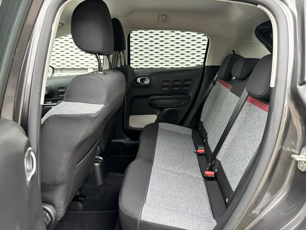 Citroën C3 C-Series 1.2 83pk TWO-TONE uit 2021, foto 10