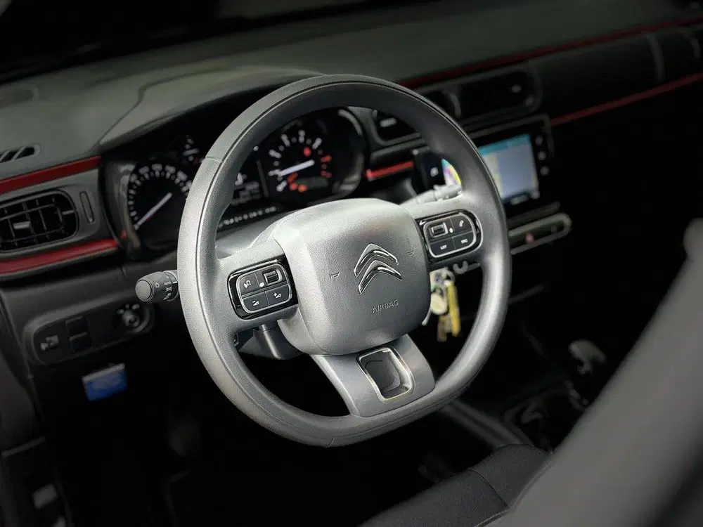 Citroën C3 C-Series 1.2 83pk TWO-TONE uit 2021, foto 15
