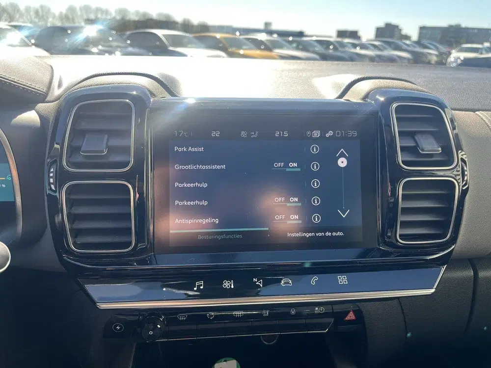 Citroën C5 Aircross 1.6 Plug-in Hybrid 225 Feel Navigatie uit 2022, foto 15