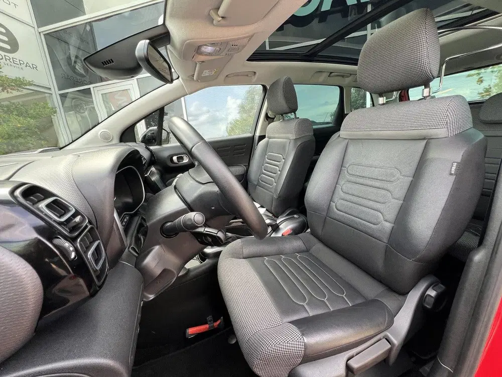 Citroën C3 Aircross 1.2 Turbo 110 pk S&S Shine uit 2019, foto 12