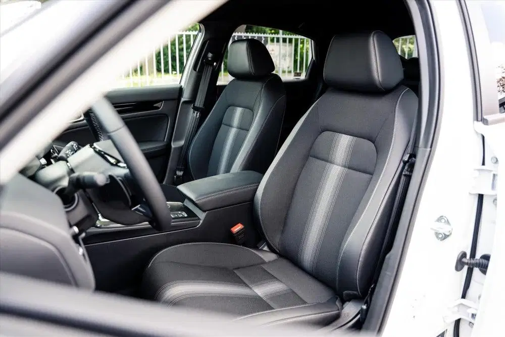 Honda Civic 2.0 Full Hybrid Sport uit 2026, foto 3