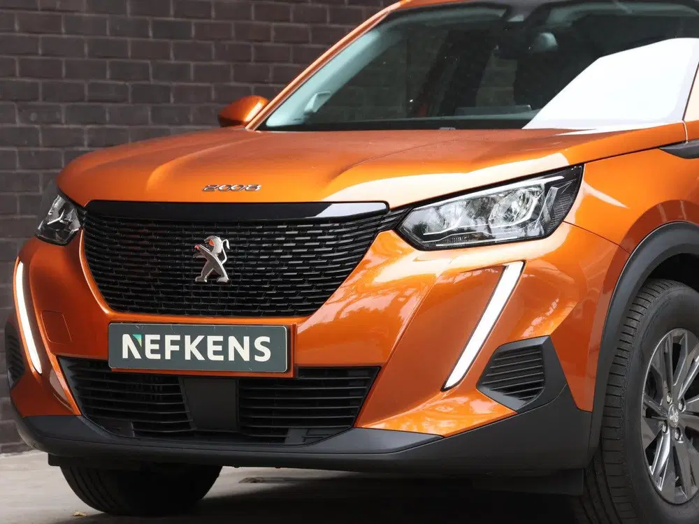 Peugeot 2008 SUV Active Pack 130pk Automaat uit 2022, foto 6
