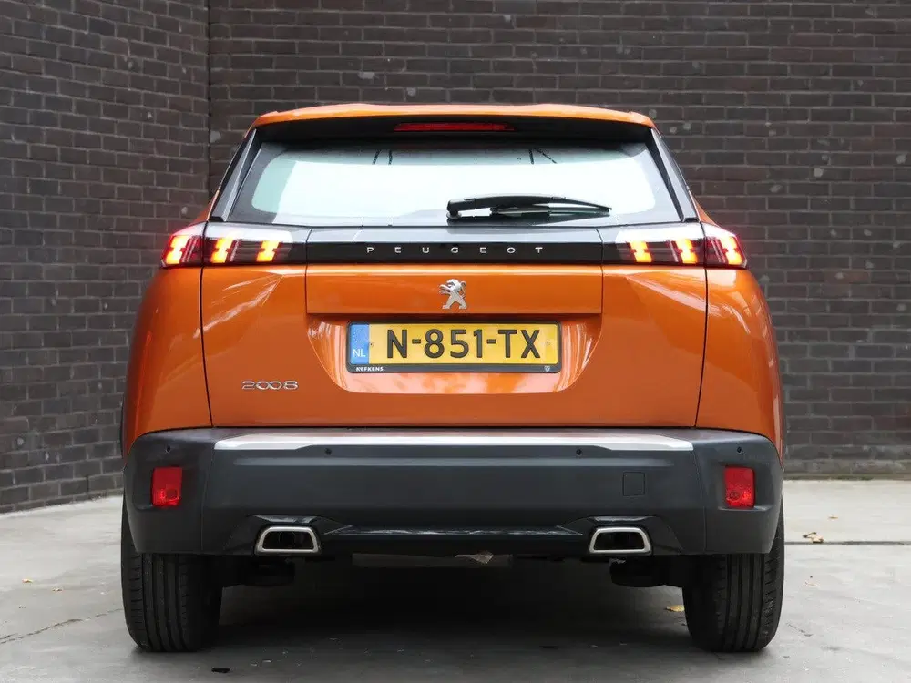 Peugeot 2008 SUV Active Pack 130pk Automaat uit 2022, foto 8