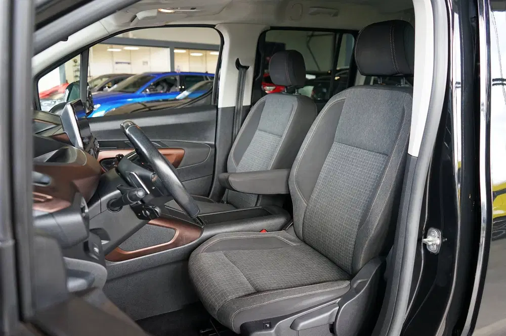 Peugeot Rifter 1.2 Puretech Long GT-Line 7p. uit 2020, foto 5