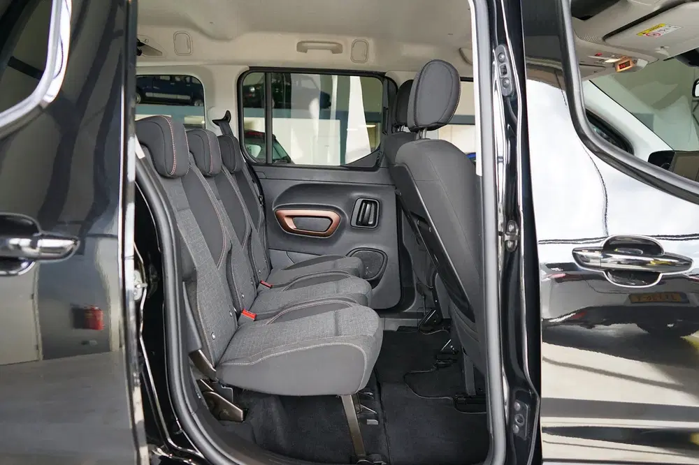 Peugeot Rifter 1.2 Puretech Long GT-Line 7p. uit 2020, foto 8