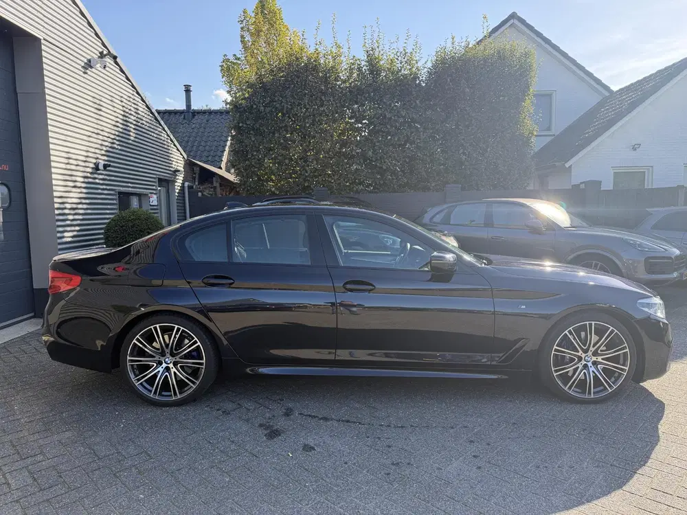 BMW 5-serie 530d High Executive Edition M-Sport uit 2019, foto 4