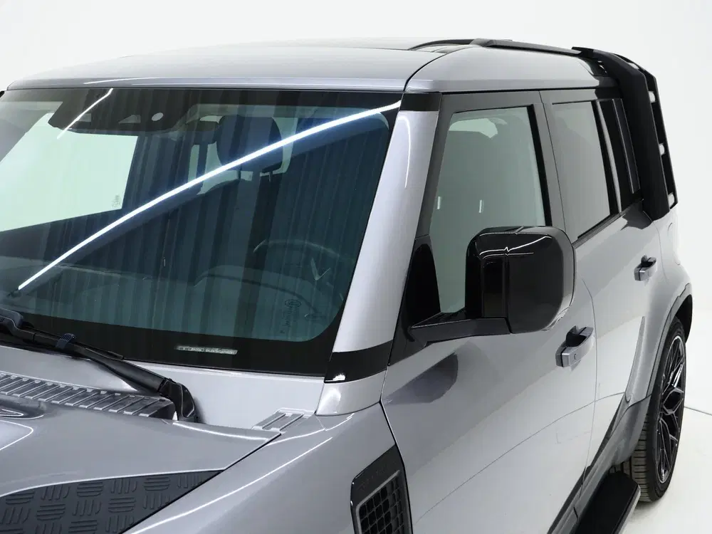 Land Rover Defender 2.0 P400e Urban Look uit 2021, foto 14
