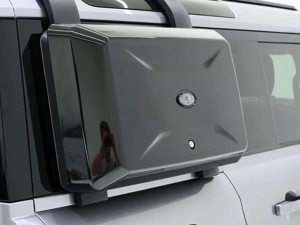 Land Rover Defender 2.0 P400e Urban Look uit 2021, foto 15