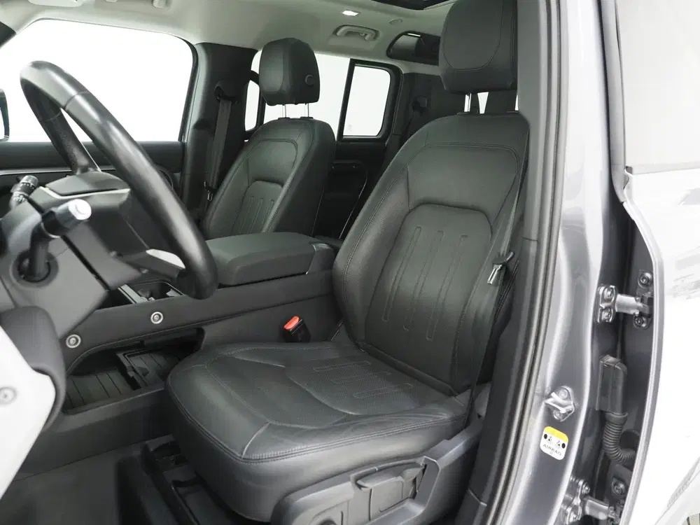 Land Rover Defender 2.0 P400e Urban Look uit 2021, foto 4