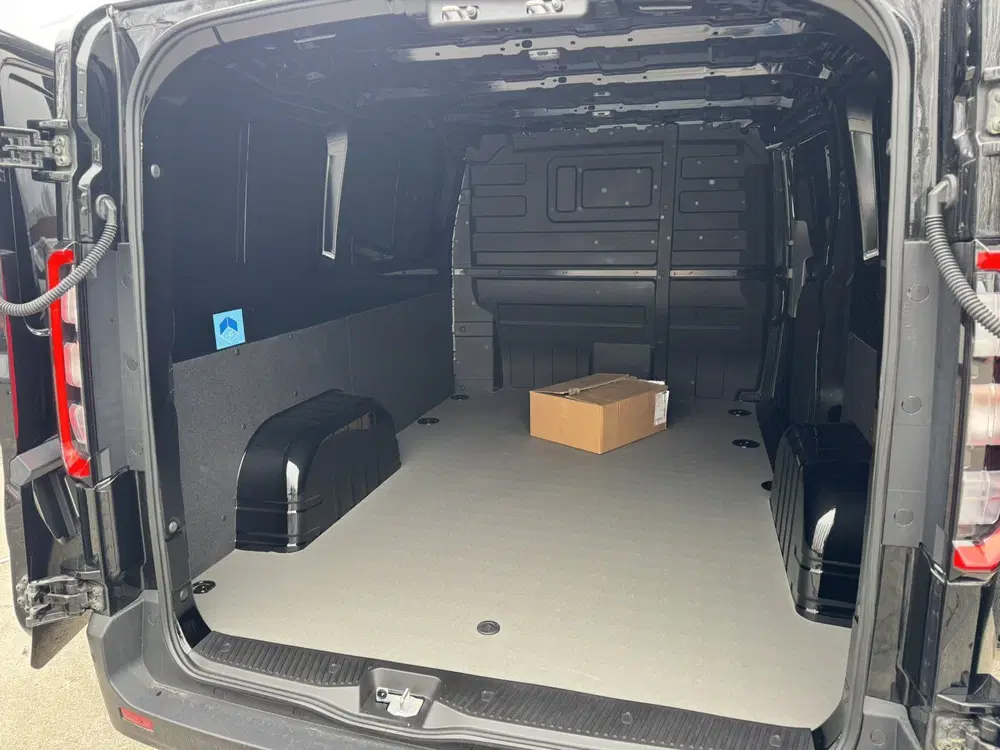 Farizon SV L1H1 83 kWh 270 Graden deuren uit 2026, foto 13