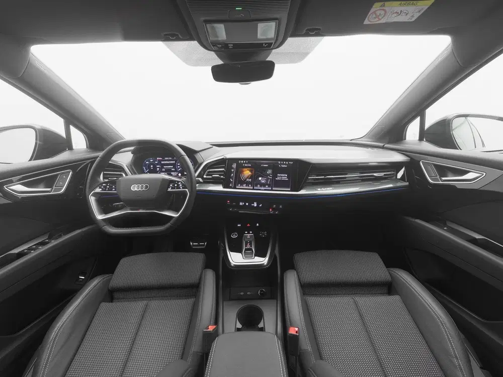 Audi Q4 e-tron 45 quattro S Edition 286 PK 82 kWh uit 2025, foto 4