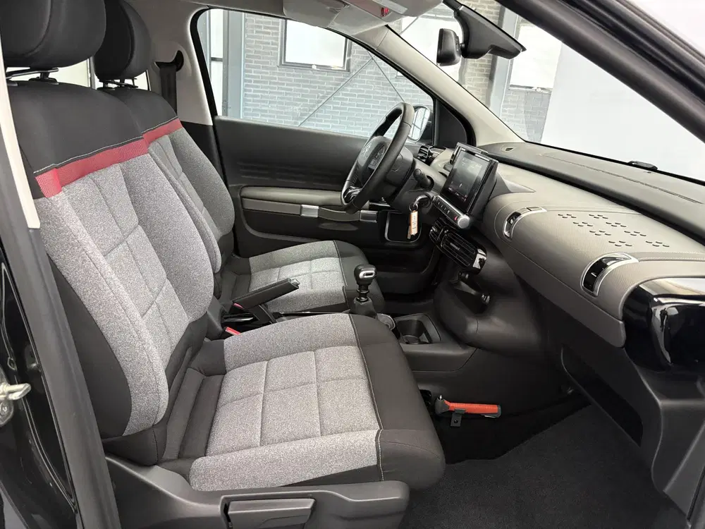 Citroën C4 Cactus Citroen C4 Cactus 1.2 PureTech C-series Ac uit 2020, foto 10