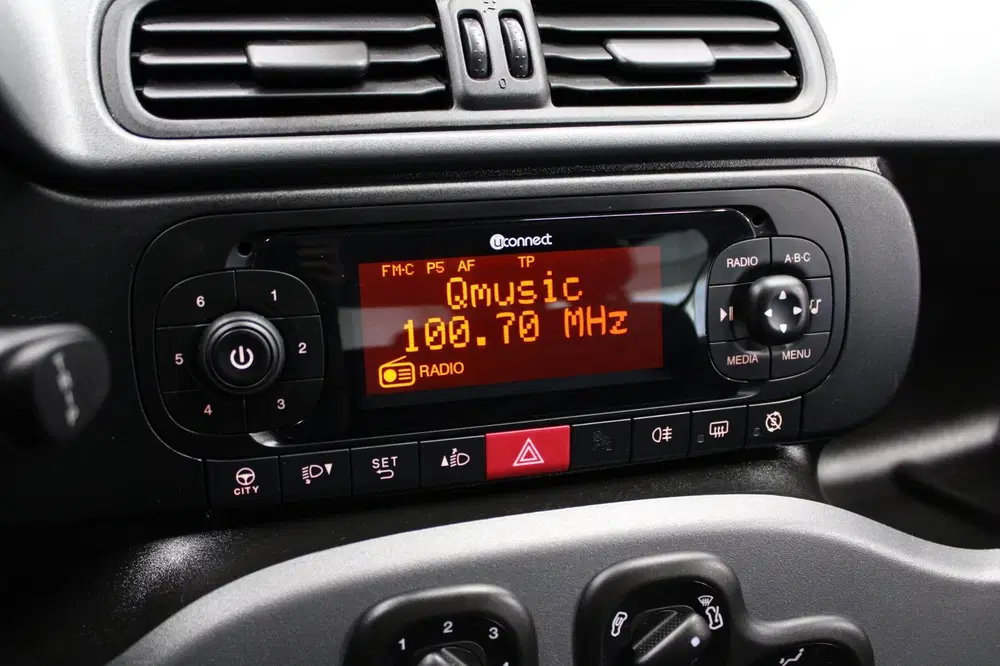 Fiat Panda 1.0 Hybrid City Life uit 2022, foto 14