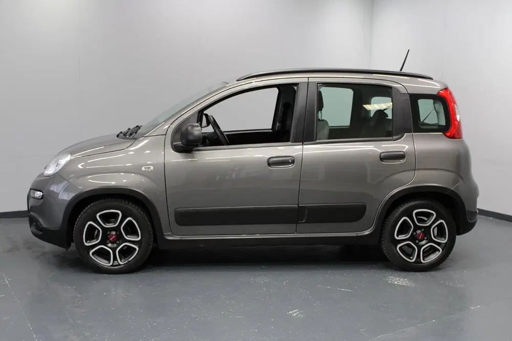 Fiat Panda 1.0 Hybrid City Life uit 2022, foto 2