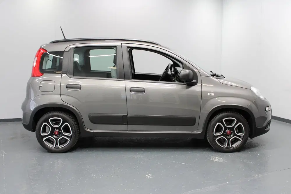 Fiat Panda 1.0 Hybrid City Life uit 2022, foto 4