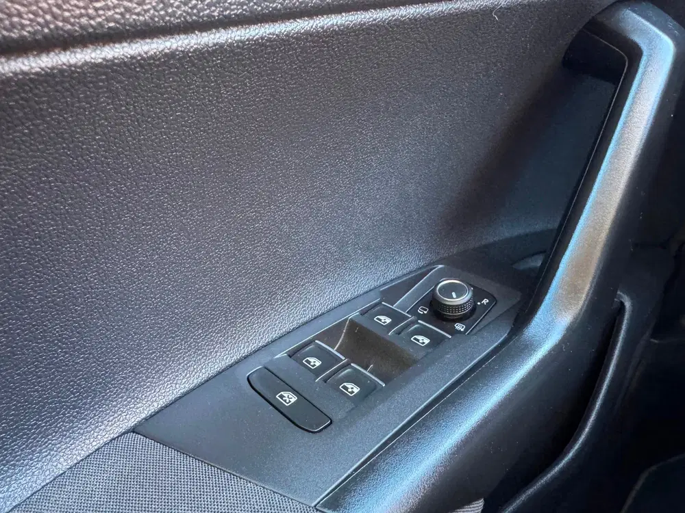 Volkswagen Taigo 1.0 TSI DSG Camera Virtual IQ Led Leder Cl uit 2022, foto 15