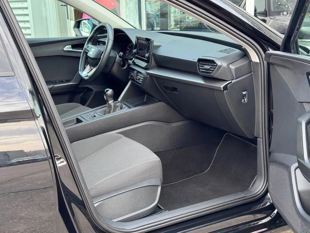 SEAT Leon 1.0 TSI Reference Cruise uit 2023, foto 9
