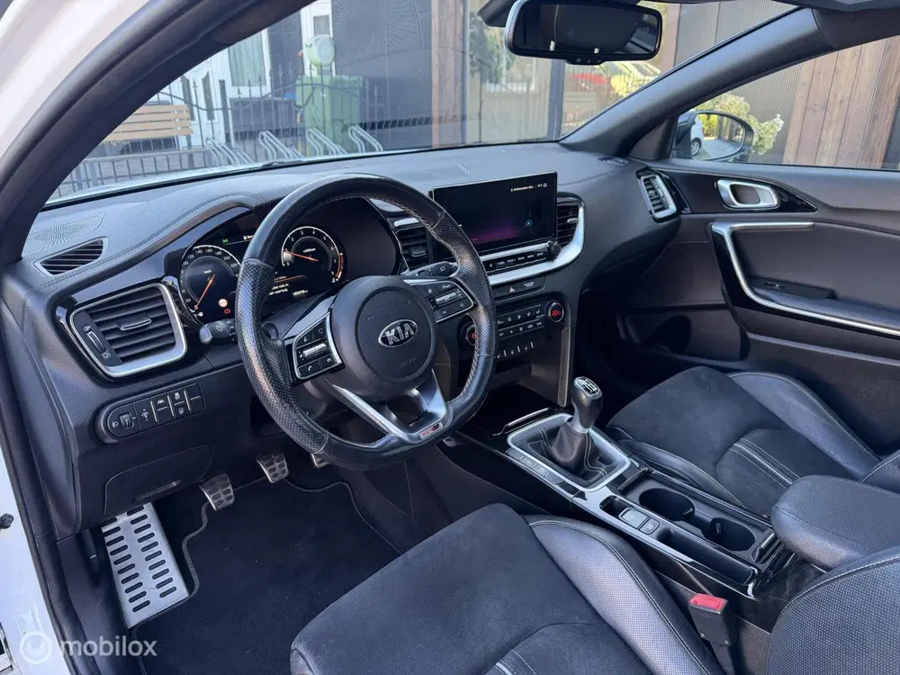 Kia ProCeed 1.0T-GDI GT-PlusLine Clima uit 2020, foto 11