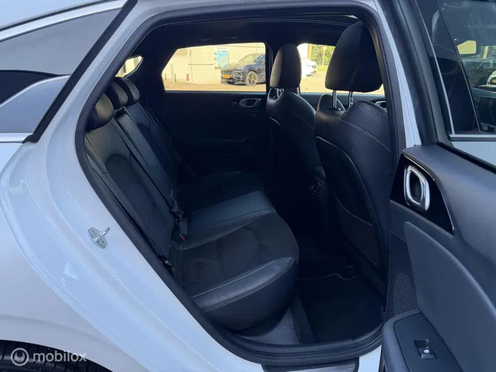 Kia ProCeed 1.0T-GDI GT-PlusLine Clima uit 2020, foto 15