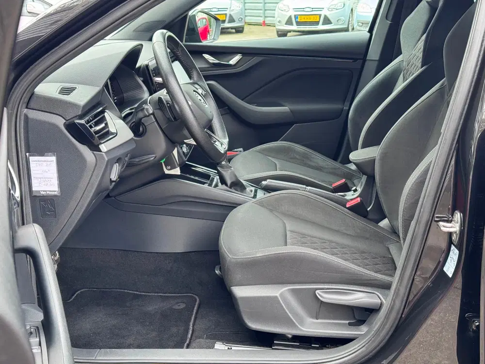 Skoda Scala 1.0 TSI Sport Business DSG uit 2022, foto 8