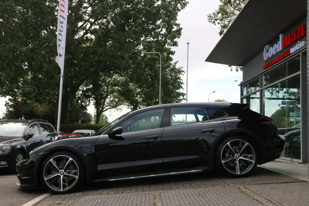 Porsche Taycan 4 93 kWh DEALER OND. BTW AUTO uit 2022, foto 4