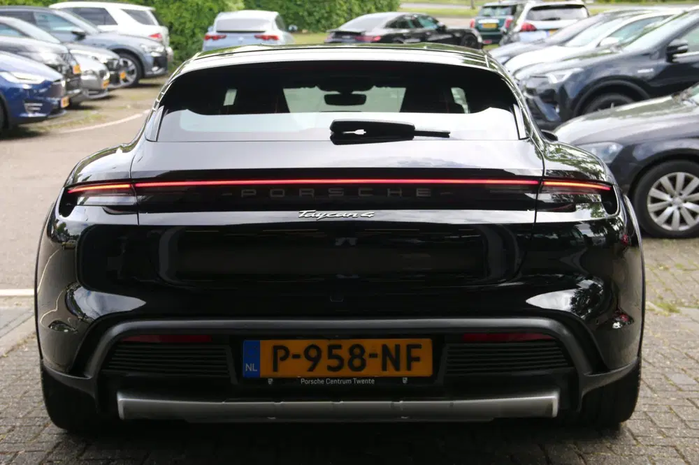 Porsche Taycan 4 93 kWh DEALER OND. BTW AUTO uit 2022, foto 6