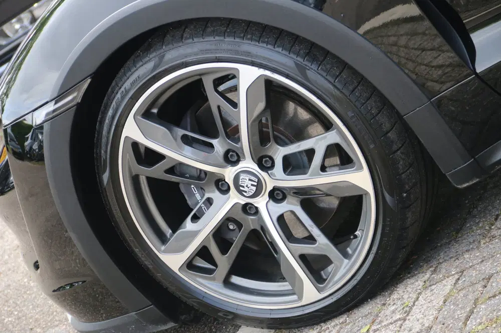 Porsche Taycan 4 93 kWh DEALER OND. BTW AUTO uit 2022, foto 8