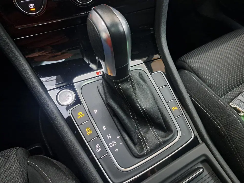 Volkswagen Golf 2.0 TSI R 4Motion Akra uit 2019, foto 9