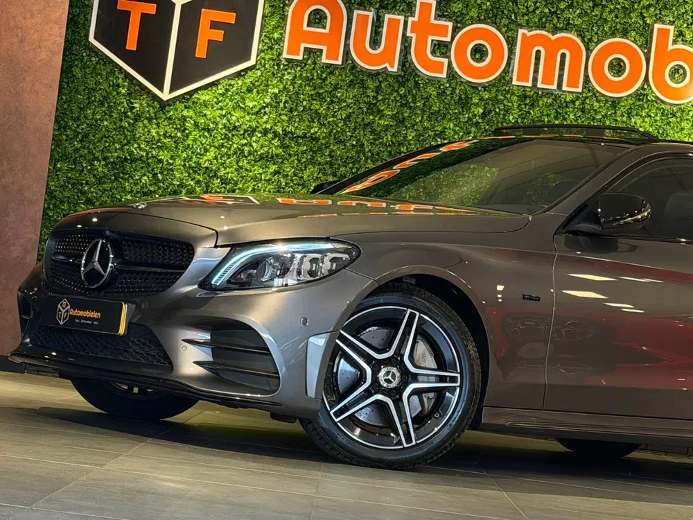 Mercedes-Benz C-Klasse 300 e AMG Night ed. uit 2020, foto 4