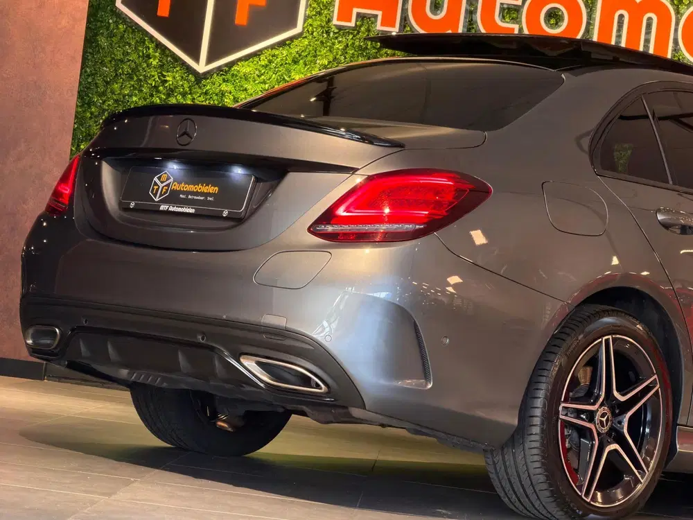 Mercedes-Benz C-Klasse 300 e AMG Night ed. uit 2020, foto 5