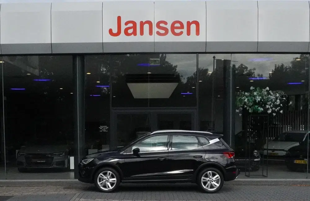 SEAT Arona 1.0 TSI Xcellence Business Intense uit 2019