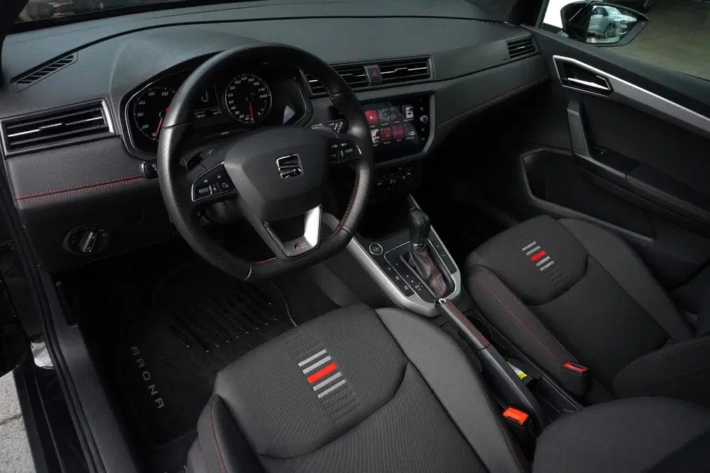 SEAT Arona 1.0 TSI Xcellence Business Intense uit 2019, foto 12