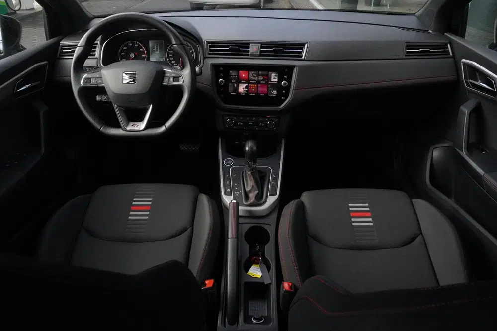 SEAT Arona 1.0 TSI Xcellence Business Intense uit 2019, foto 13