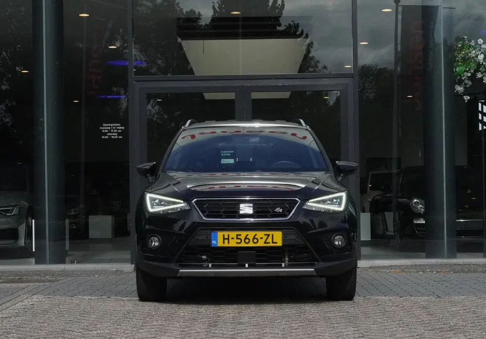 SEAT Arona 1.0 TSI Xcellence Business Intense uit 2019, foto 3