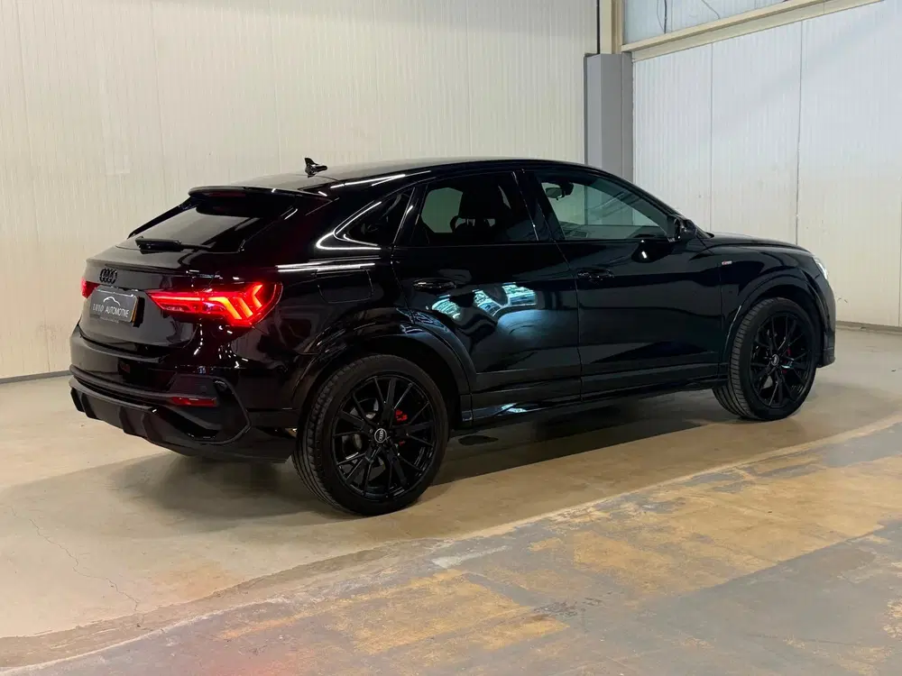 Audi Q3 45 TFSI e Edition uit 2021, foto 14