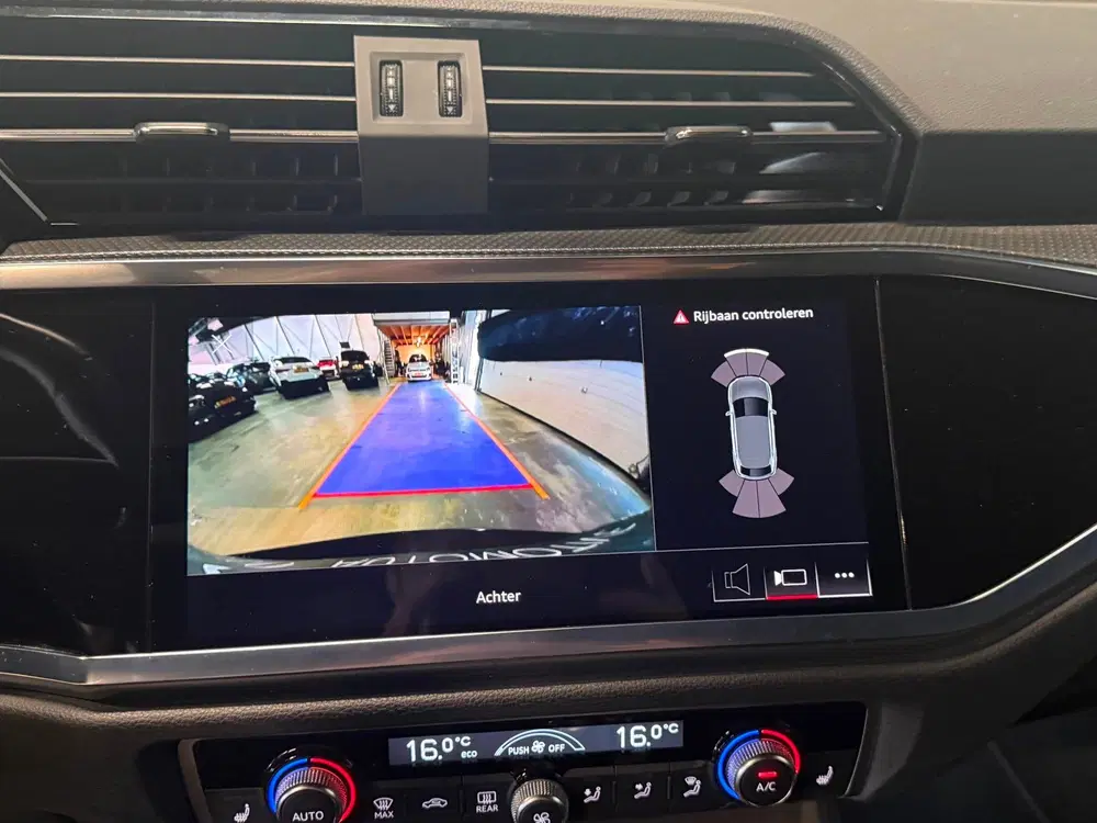 Audi Q3 45 TFSI e Edition uit 2021, foto 8