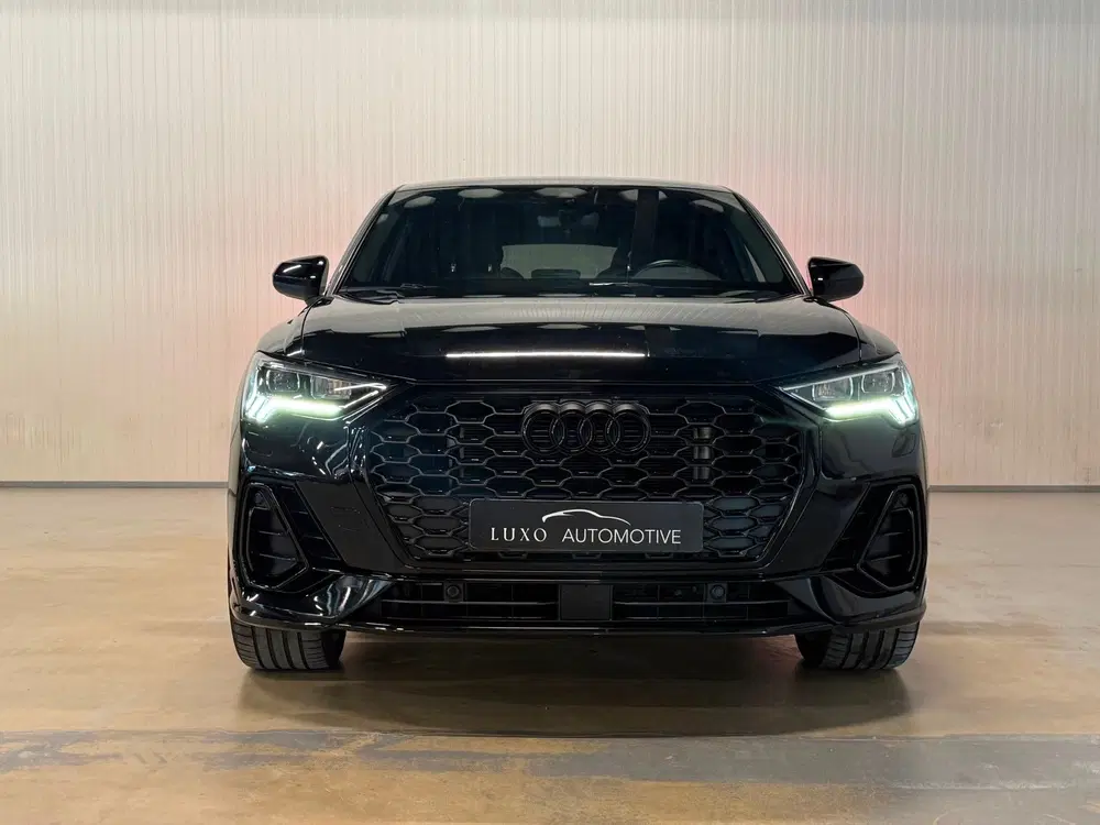 Audi Q3 45 TFSI e Edition uit 2021, foto 9