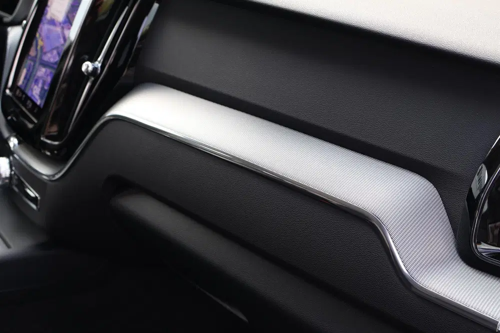 Volvo XC60 2.0 T6 Plug-in Hybrid AWD Plus Dark uit 2025, foto 15